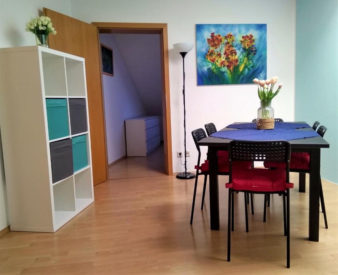 Gaestewohnung 4-Raum Wohnung Fuer 2-8 Personen Zwickau Exterior foto