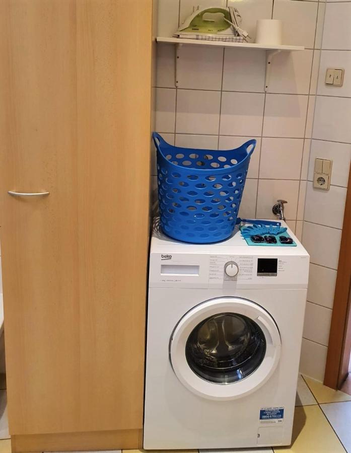Gaestewohnung 4-Raum Wohnung Fuer 2-8 Personen Zwickau Exterior foto